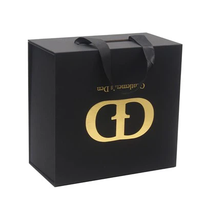 Caixa de regal romàntica per al nuvi